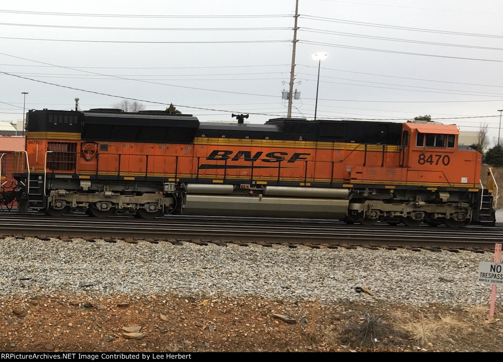 BNSF 8470